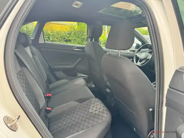 Volkswagen Taigo view 12