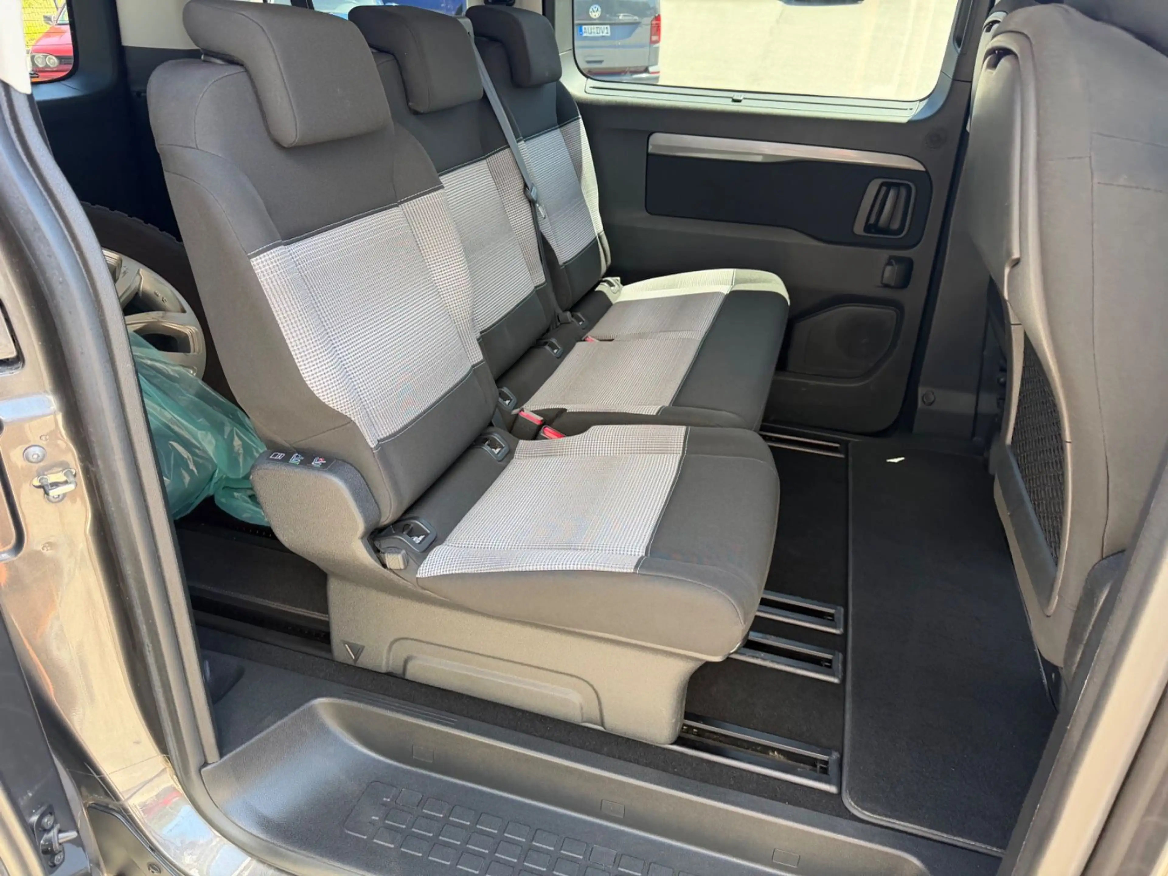 Citroen Spacetourer Spacetourer Feel M — photo 6