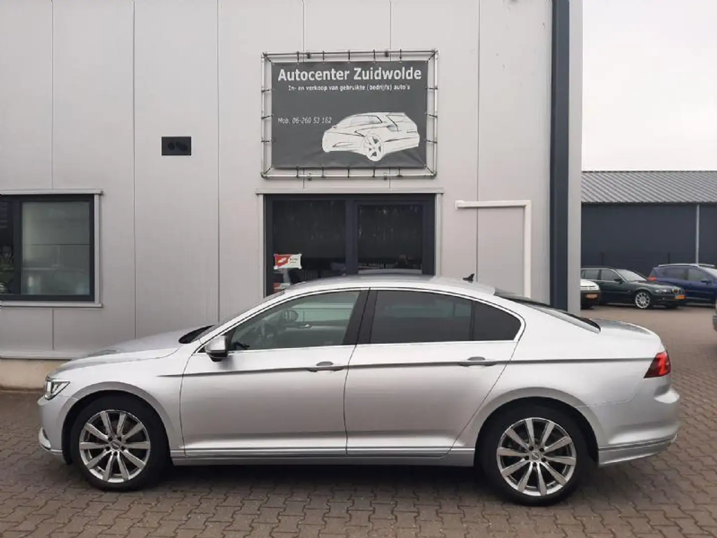 Volkswagen Passat 1.4 TSI Comfortline Business led navi cruise dsg a Grijs - 2