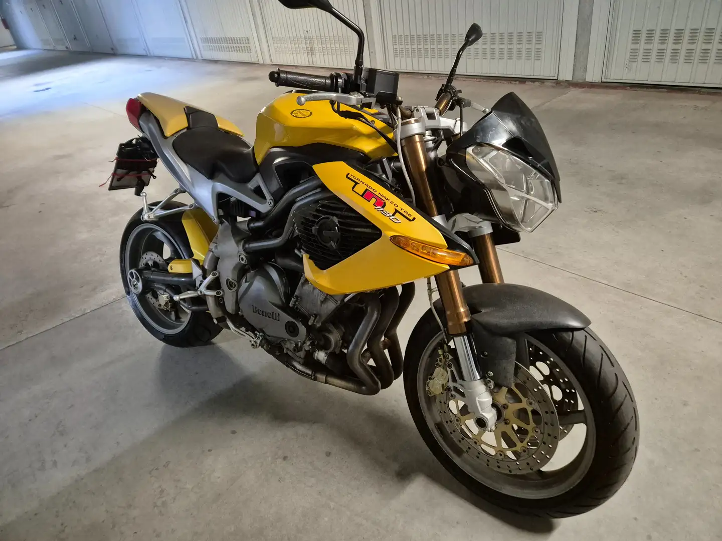 Benelli TNT 1130 Желтый - 1