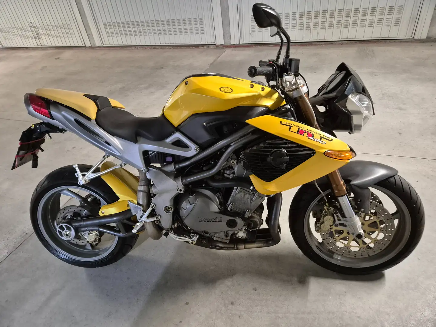 Benelli TNT 1130 Желтый - 2