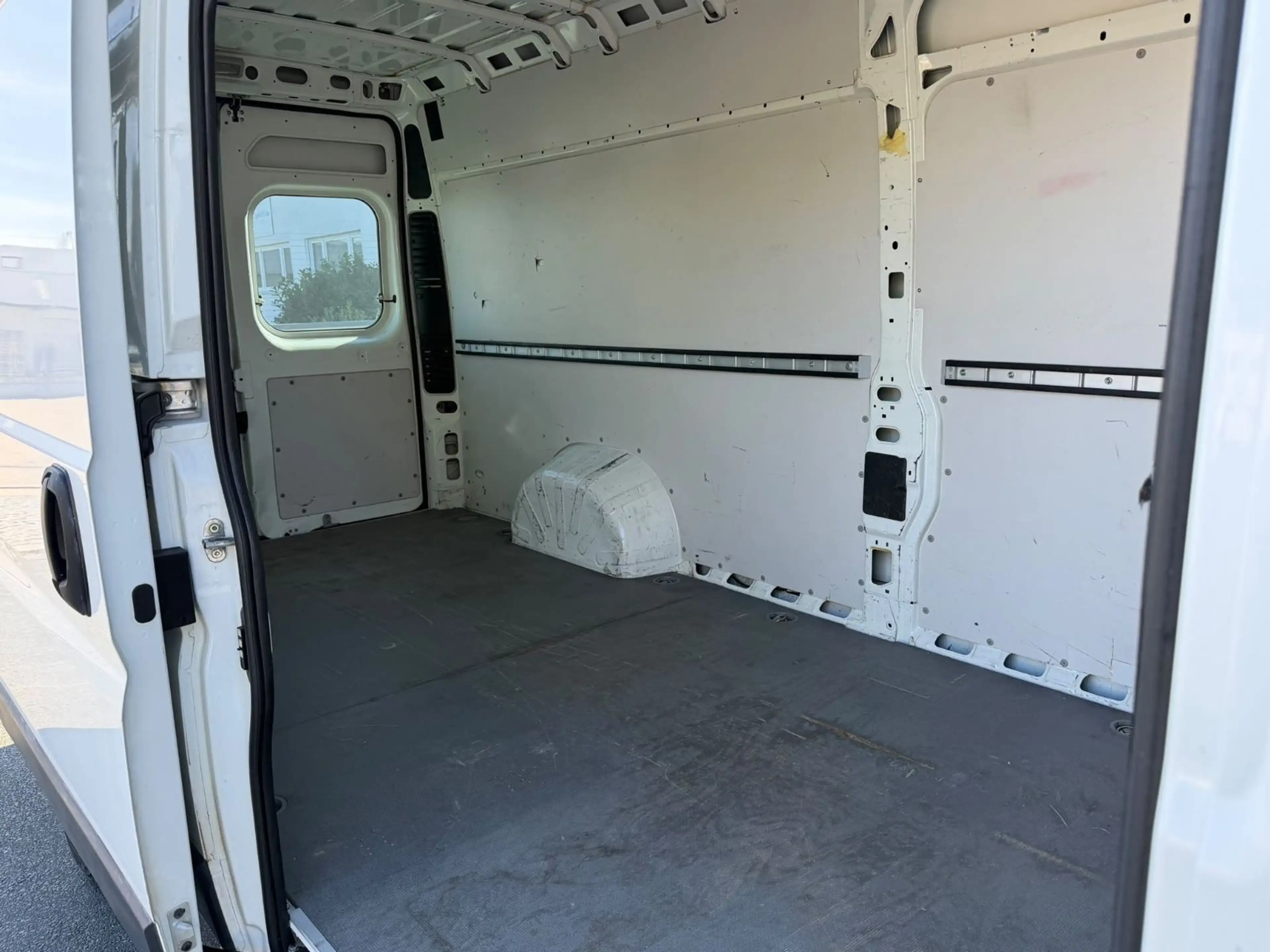 Citroen Jumper Kasten 35 L4H2 Business Klima Navi Kamera — photo 11