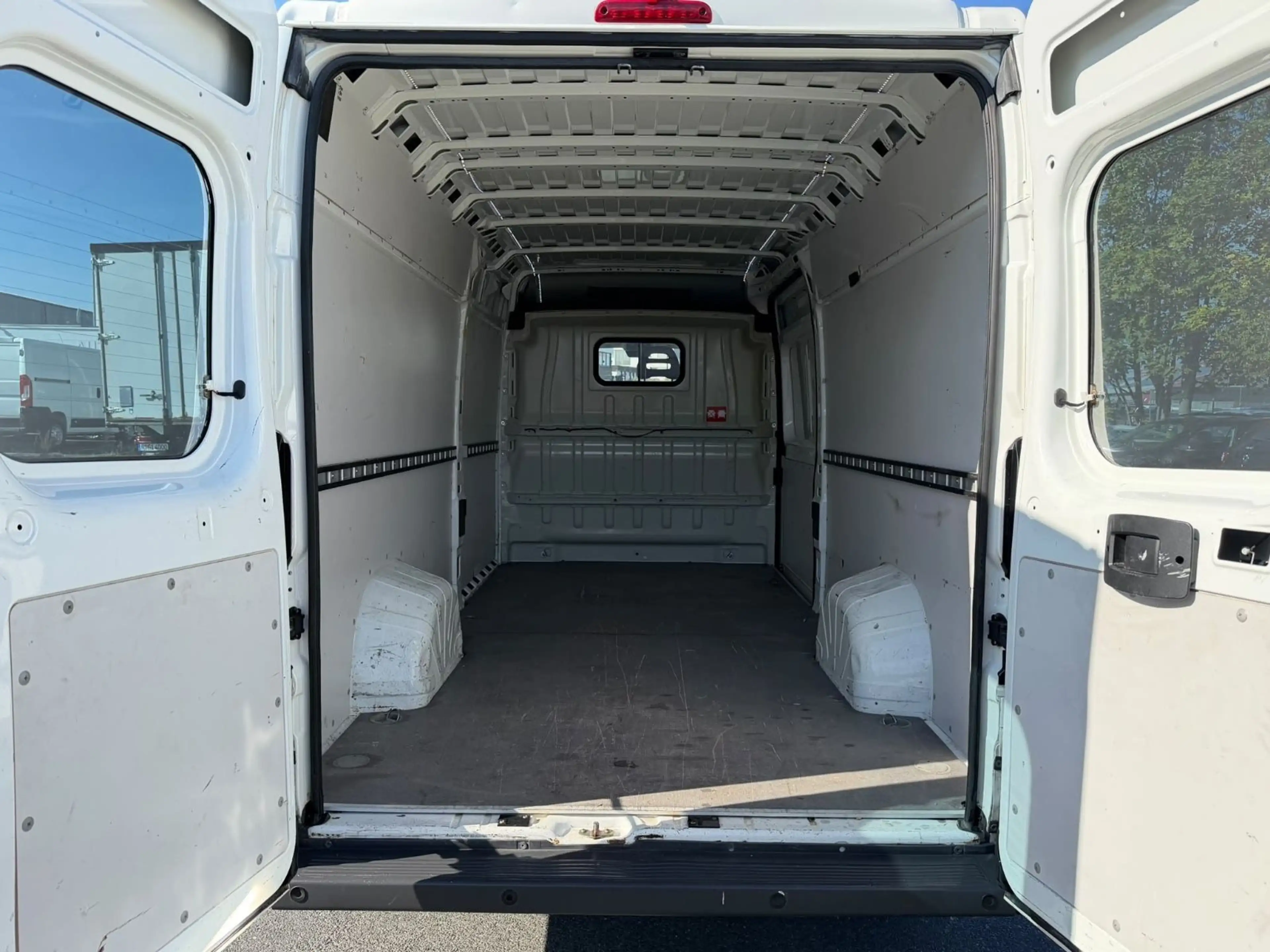 Citroen Jumper Kasten 35 L4H2 Business Klima Navi Kamera — photo 10