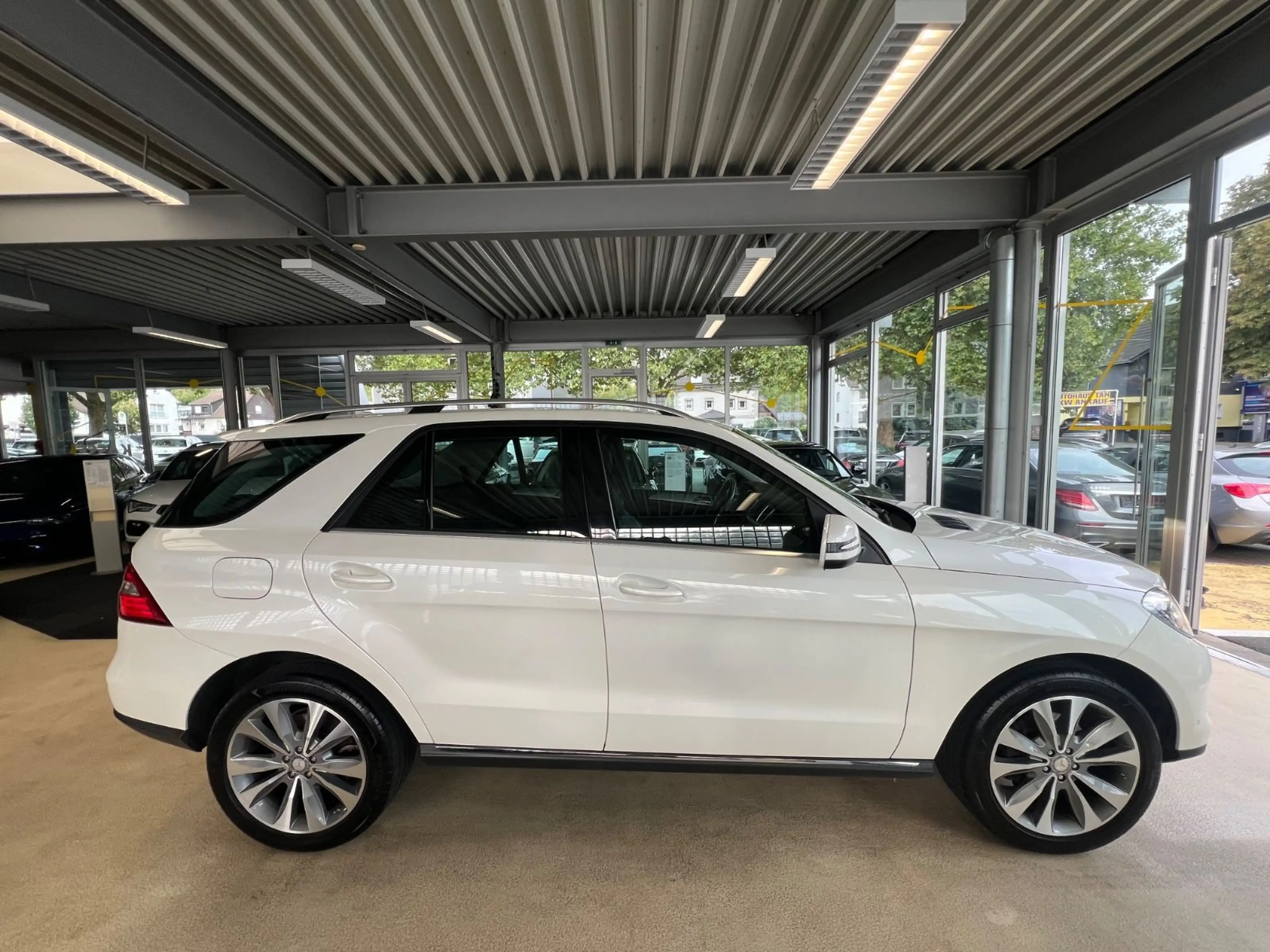 Mercedes-Benz ML 350 d BlueTec 4Matic * 1.HAND * GEPFLEGT * — photo 8