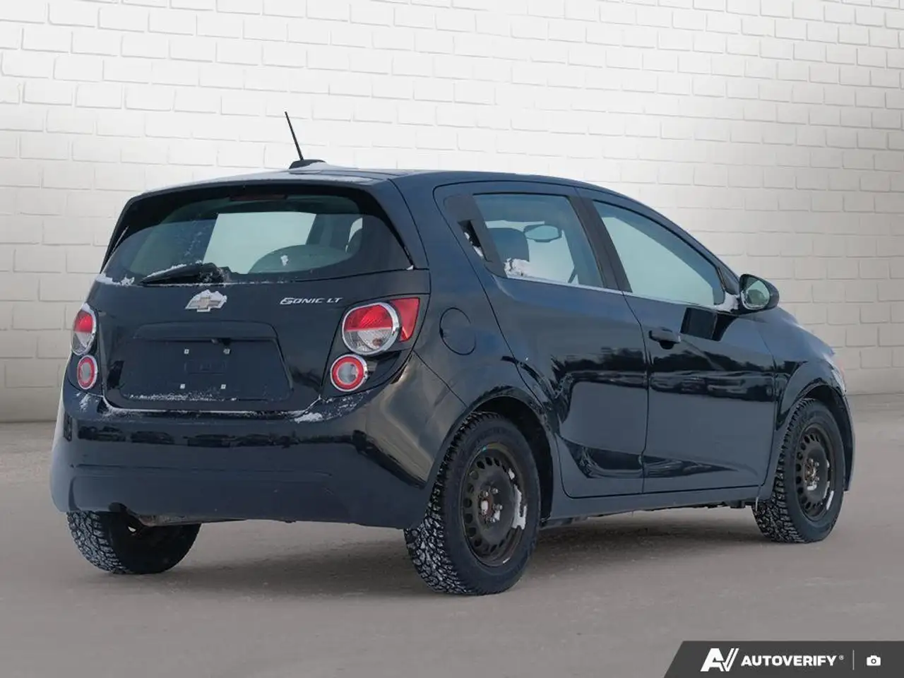 Chevrolet Sonic снимка Chevrolet Sonic