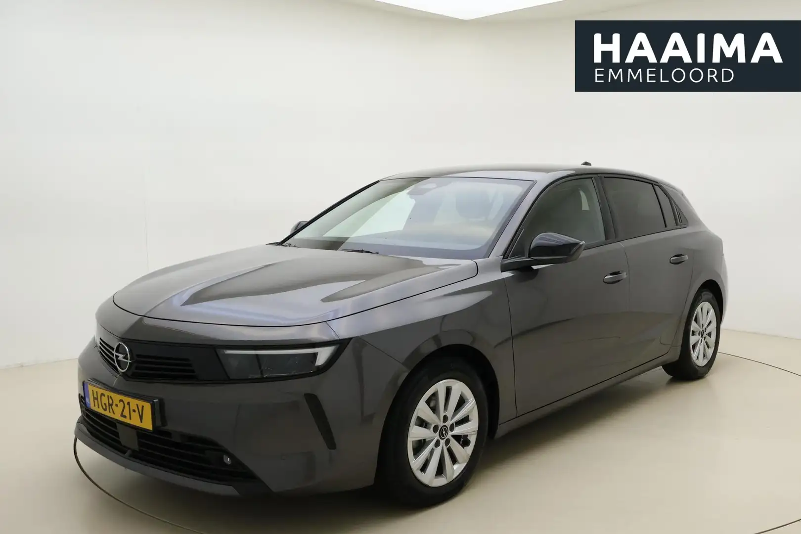 Opel Astra 1.2 Turbo Business Edition | Navigatie | Climate c Grijs - 1