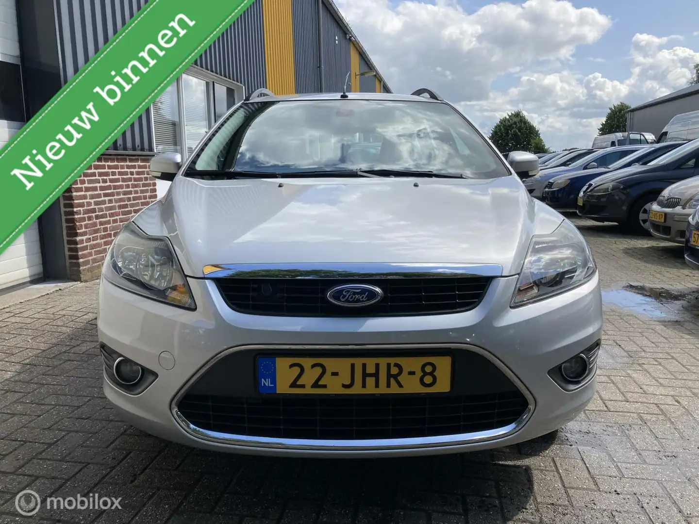 Ford Focus Wagon 1.8 Titanium Flexi Fuel ZEER NETJES! Grijs - 2