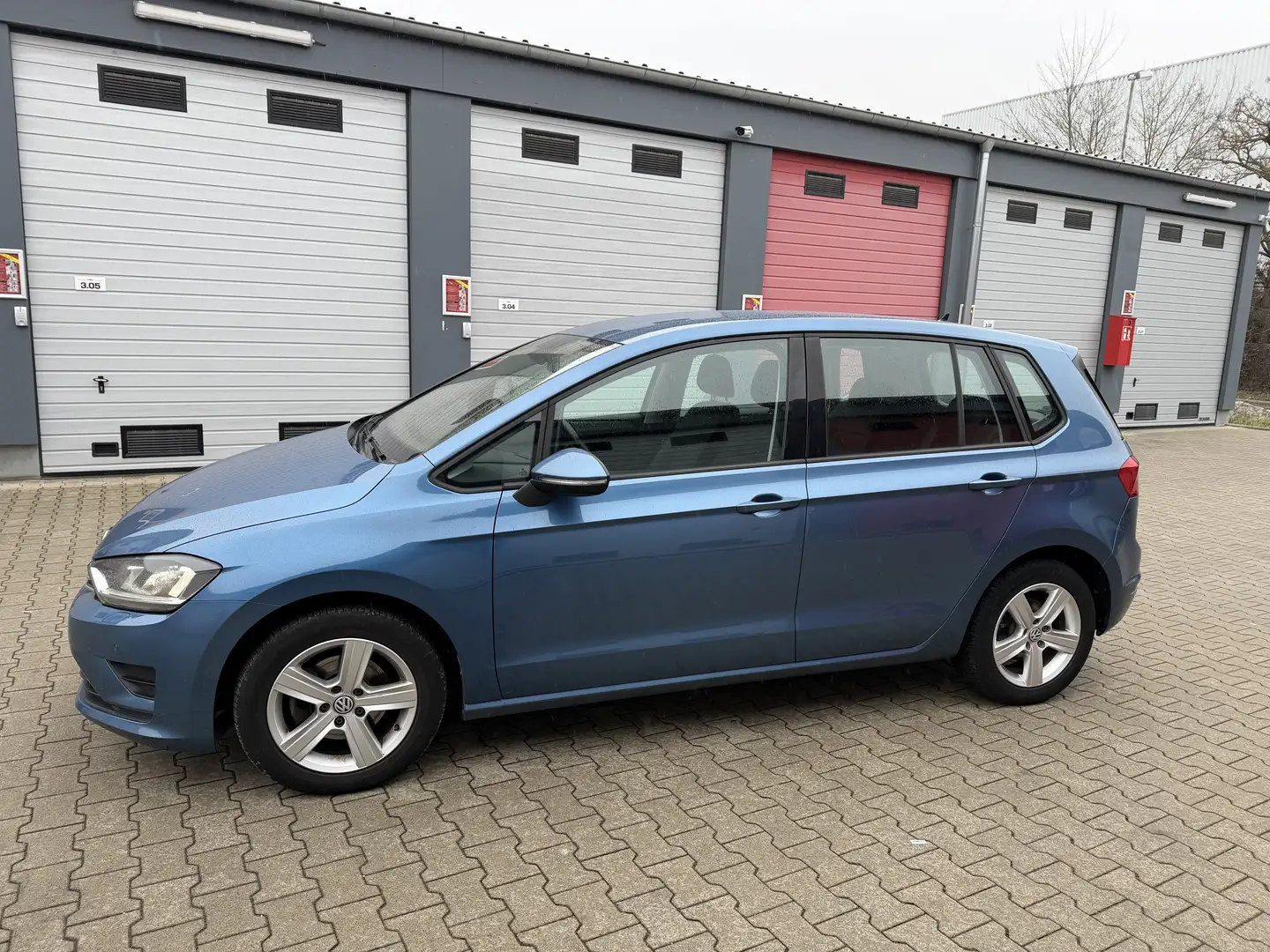 Volkswagen Golf Sportsvan Comfortline BMT/Start-Stopp+Kamera+Bi-Xenon+Euro6 Bleu - 2