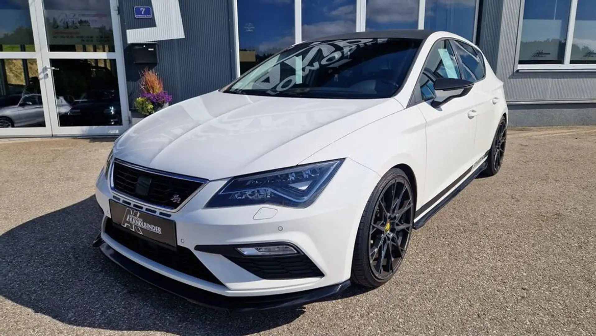 SEAT Leon FR Weiß - 1