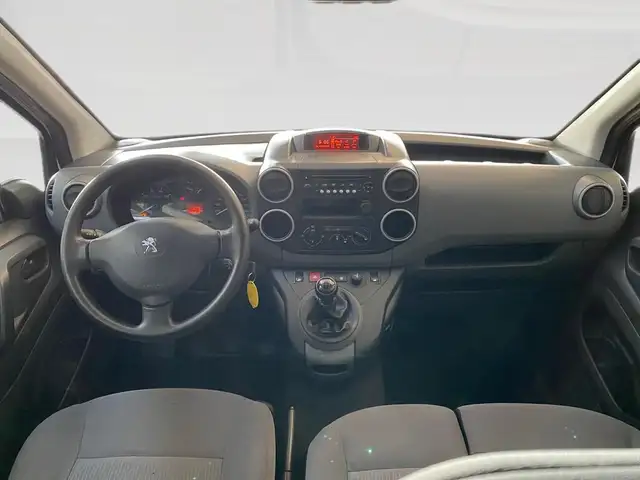 Peugeot Partner view 5