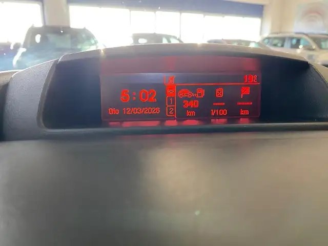Peugeot Partner view 9