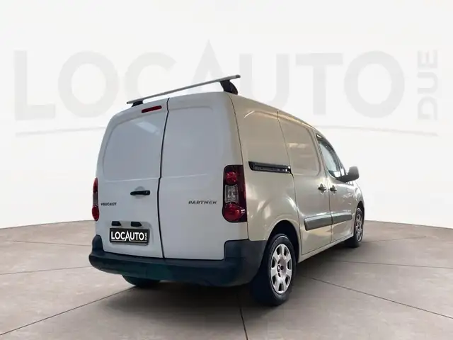 Peugeot Partner view 3