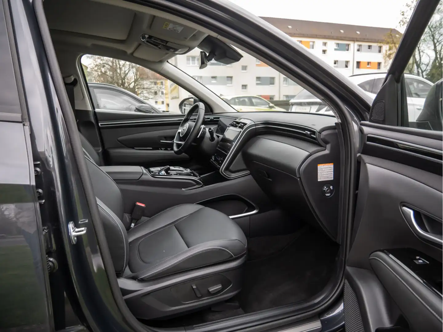 Hyundai TUCSON 1.6 T-GDI Plug-in Hybrid 4WD PANO 360° Gris - 2