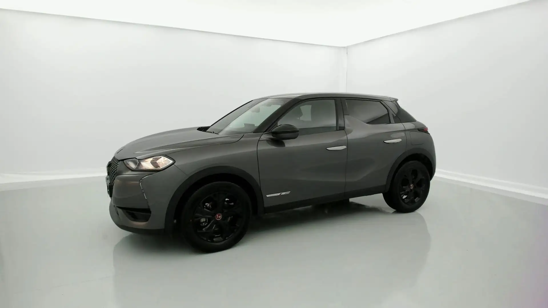DS Automobiles DS 3 Crossback BlueHDi Performance Line 130 Aut. Plateado - 2