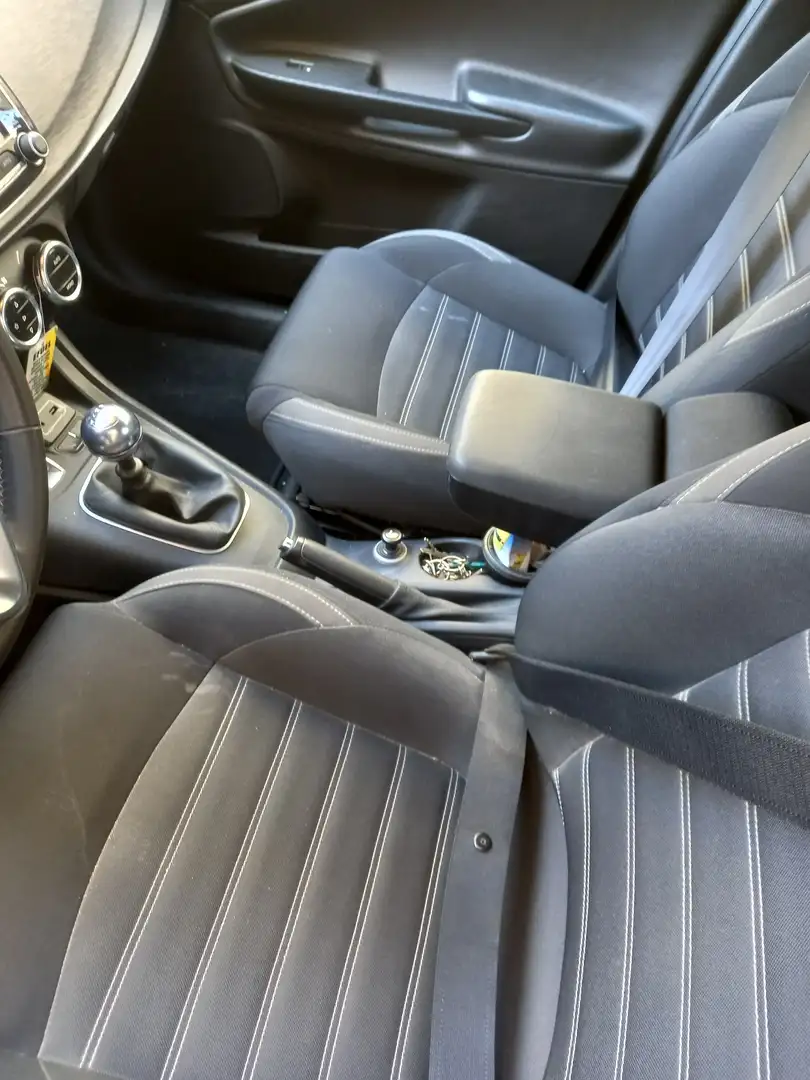 Alfa Romeo Giulietta 1.6 jtdm Sprint 120cv - 2