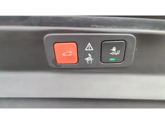 Peugeot 5008 view 18