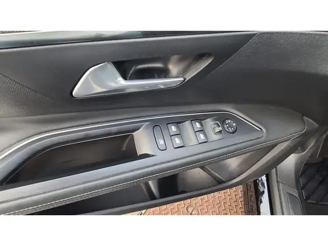 Peugeot 5008 view 23
