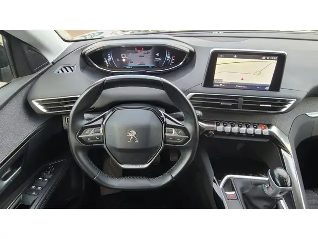 Peugeot 5008 view 7