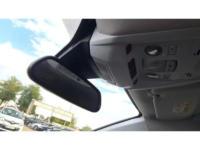 Peugeot 5008 view 22