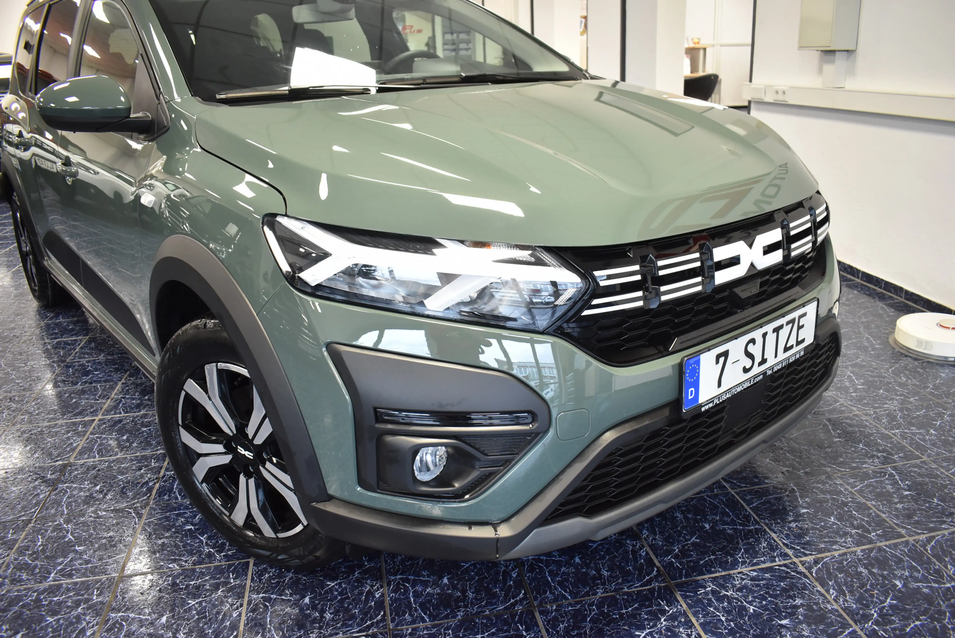 Dacia Jogger Hybrid Expression 7-Sitzer LED Aut. PDC — photo 2