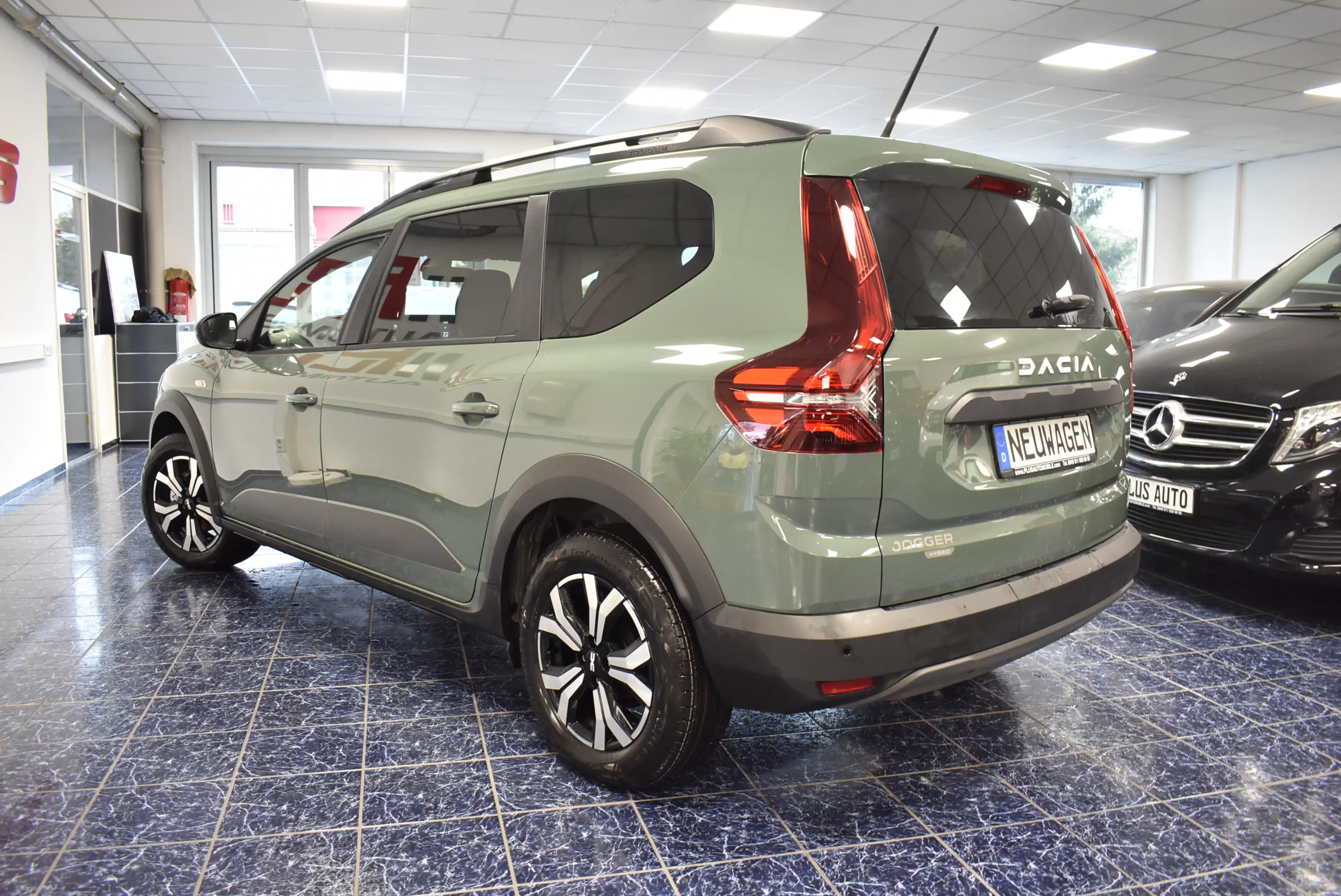 Dacia Jogger Hybrid Expression 7-Sitzer LED Aut. PDC — photo 5