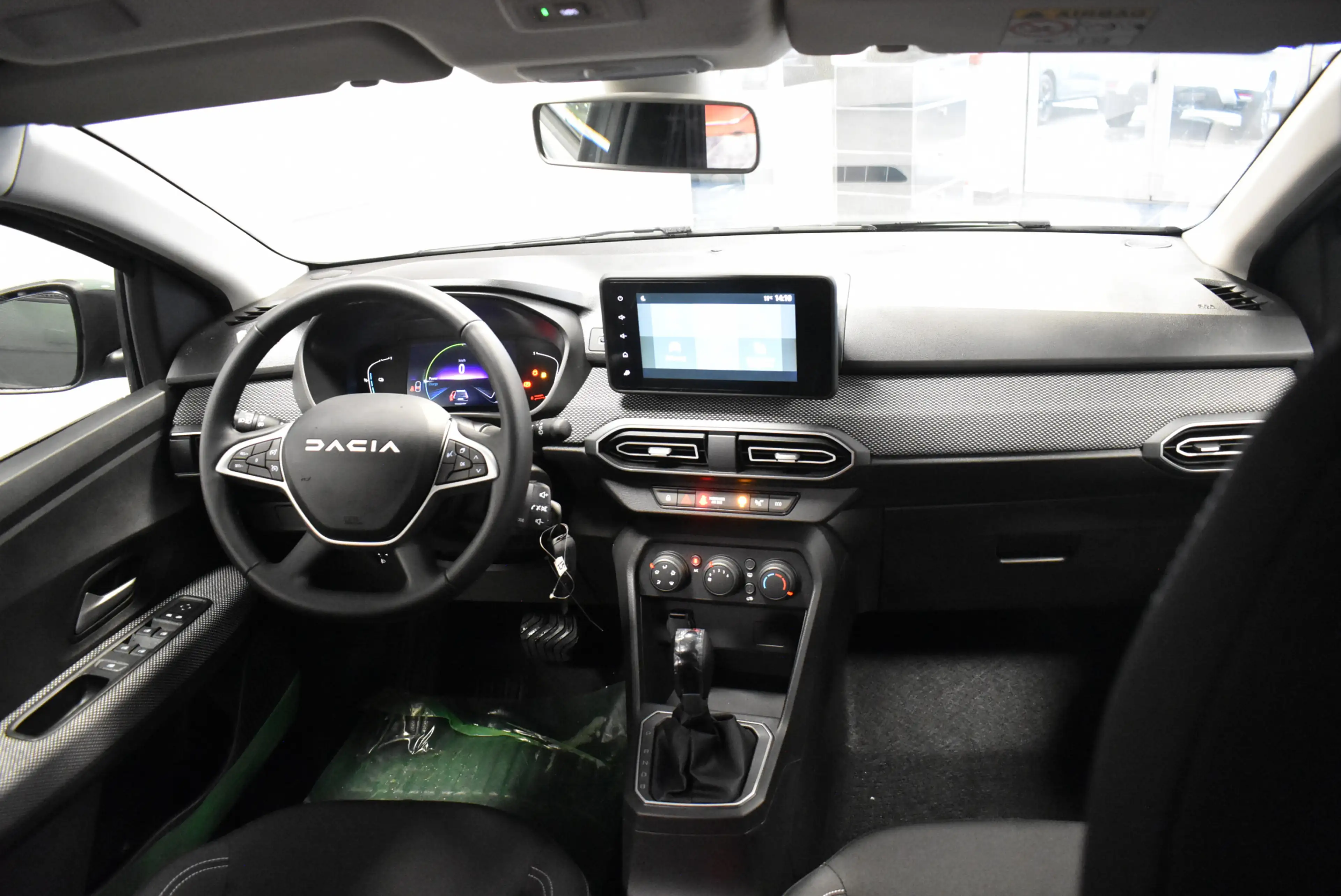 Dacia Jogger Hybrid Expression 7-Sitzer LED Aut. PDC — photo 14