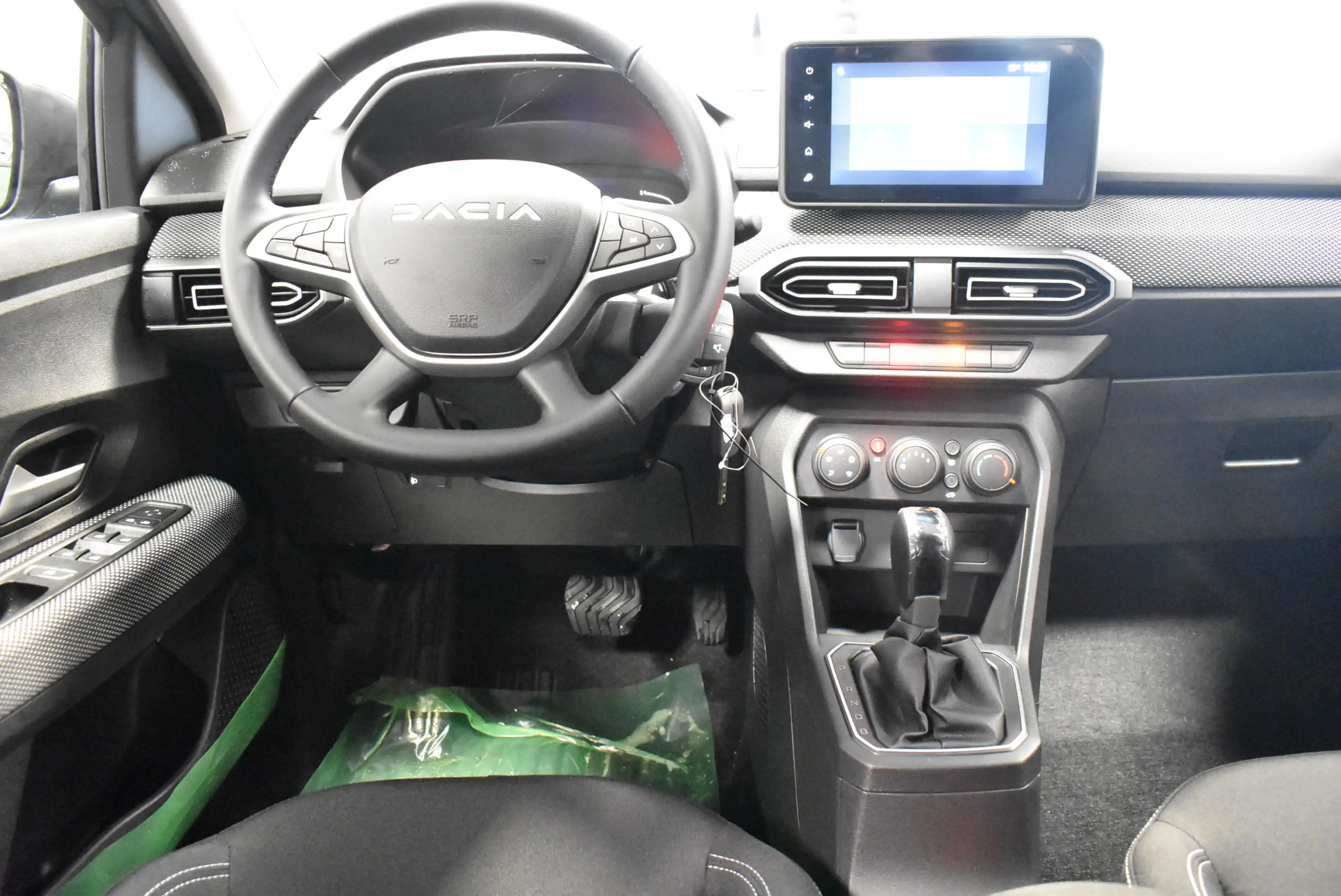 Dacia Jogger Hybrid Expression 7-Sitzer LED Aut. PDC — photo 12