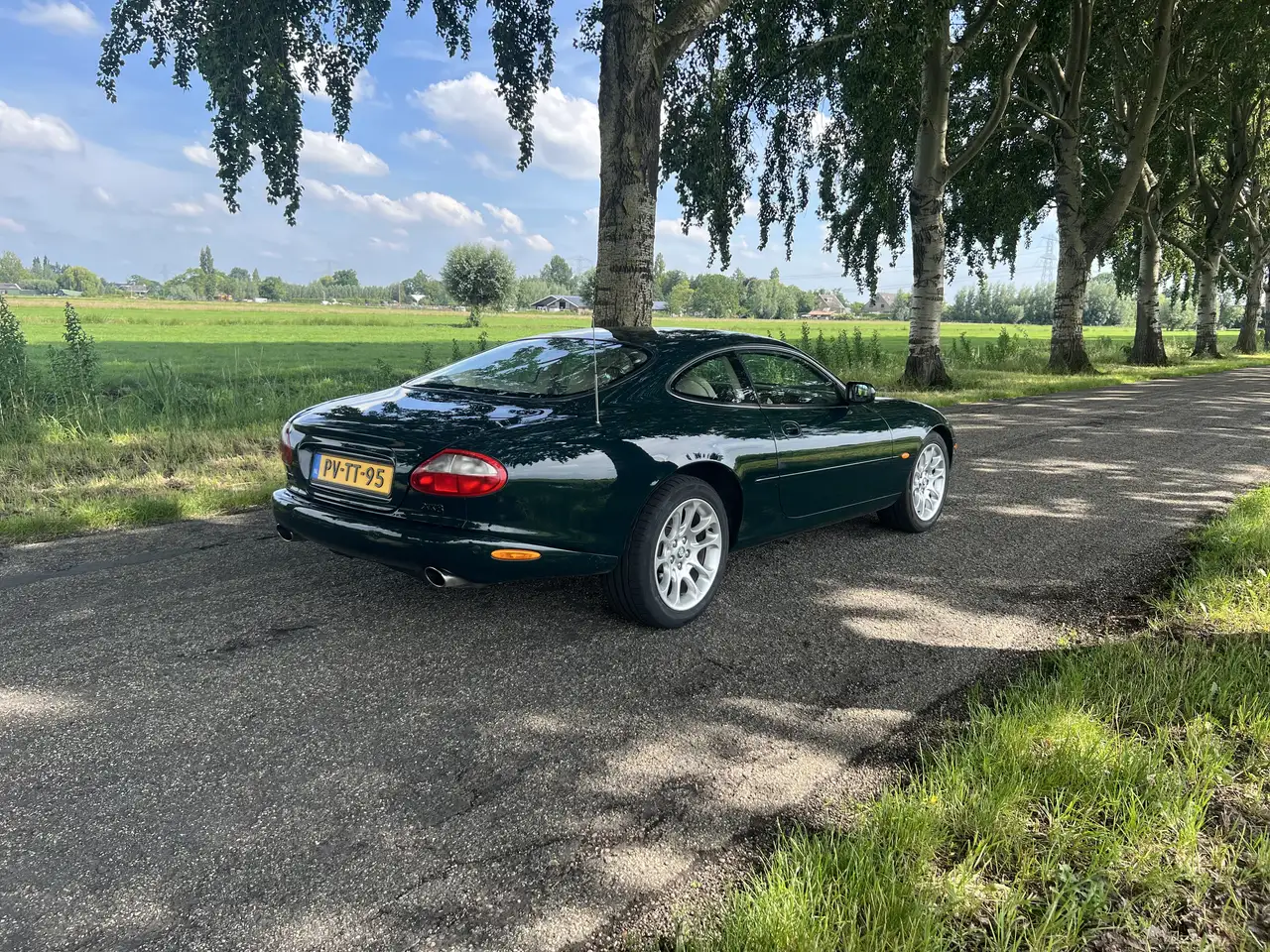Jaguar XK8, foto 4