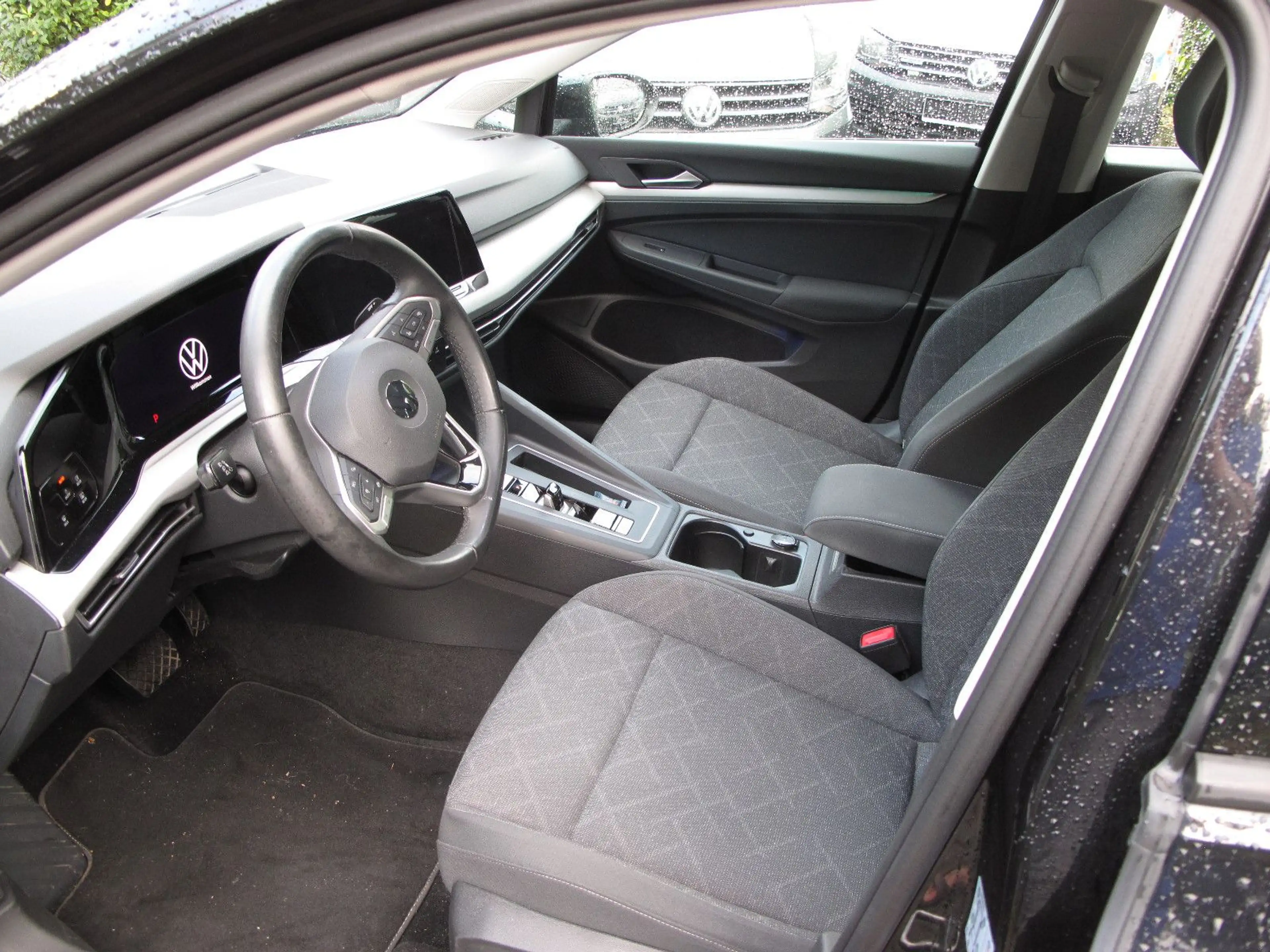 Volkswagen Golf VIII Variant Life 1,5 TGI CNG DSG 1HD INSP — photo 4