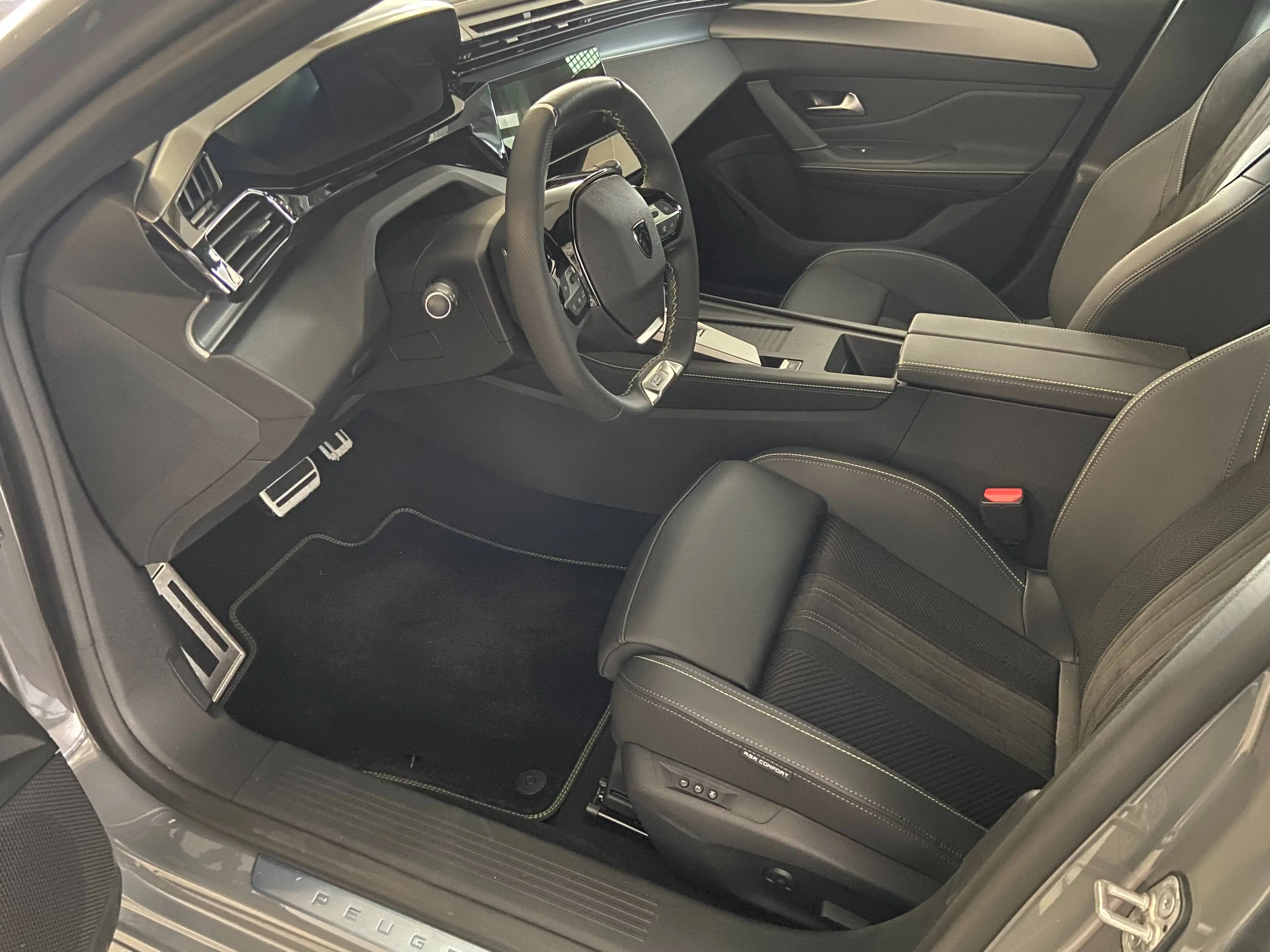 Peugeot 308 GT HDI 130 — photo 7