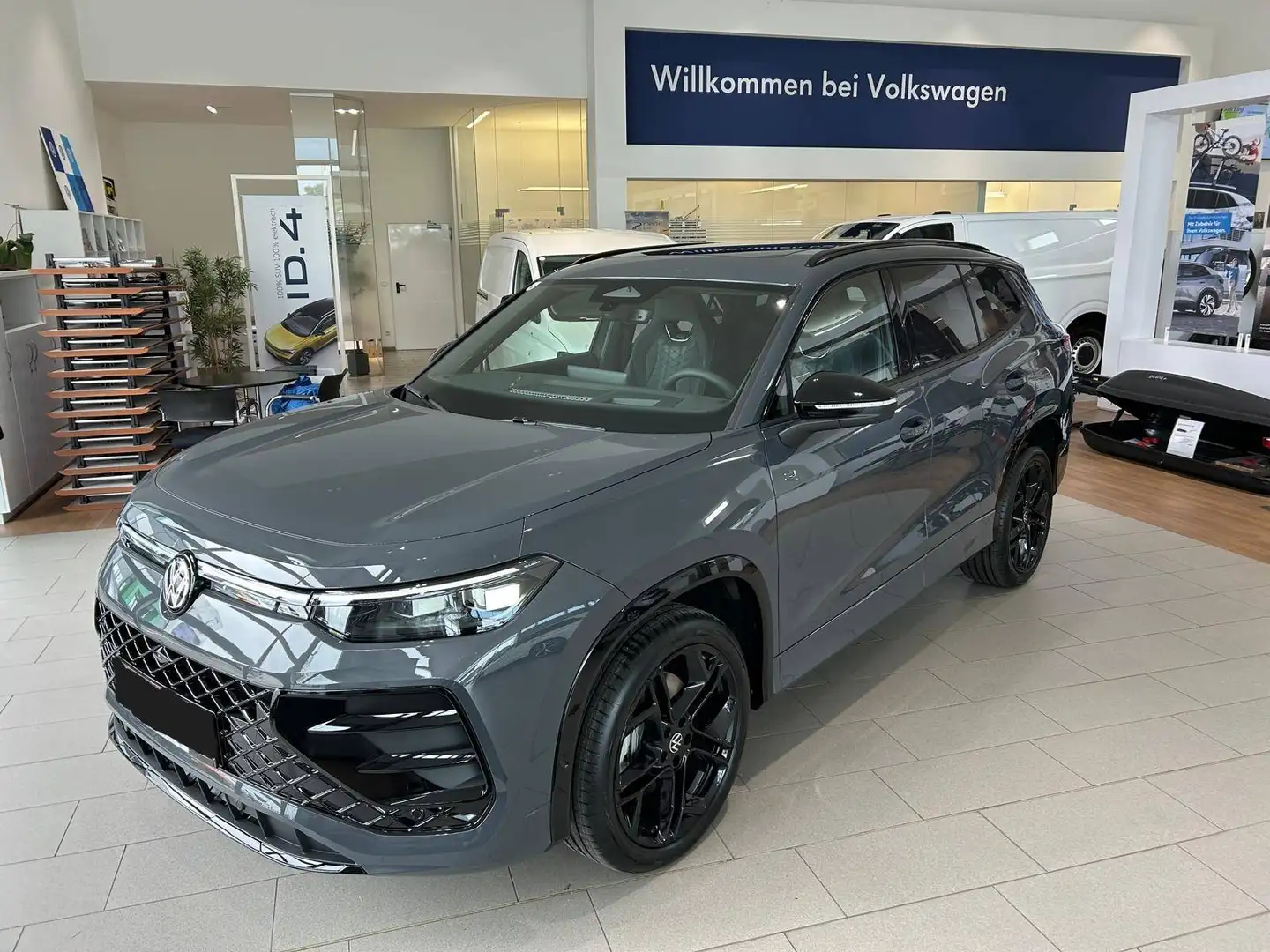 Volkswagen Tayron Tayron 2.0 TDI Sport DSG Sport Grau - 2