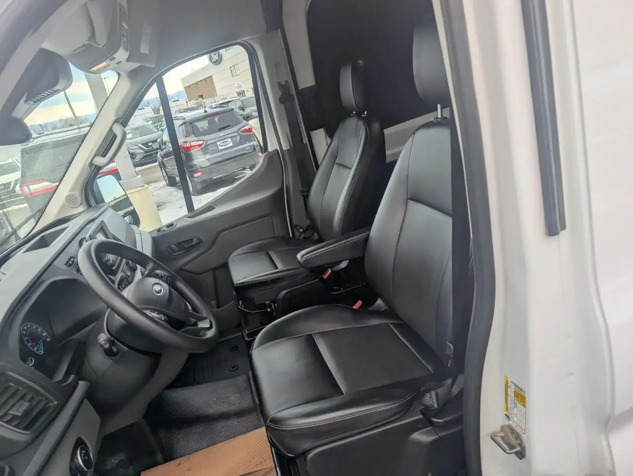 Ford Transit Cargo Van снимка Ford Transit Cargo Van