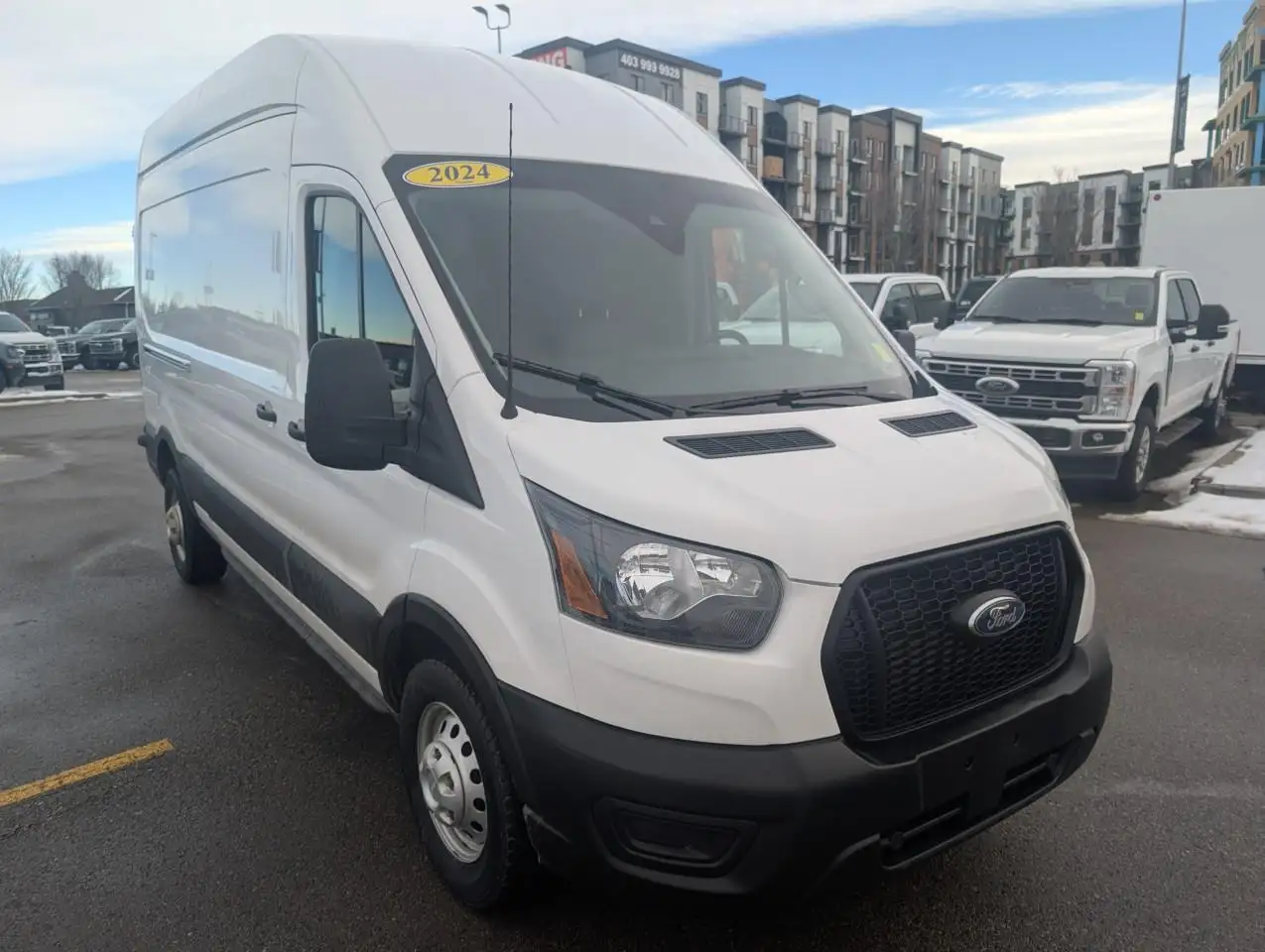 Ford Transit Cargo Van снимка Ford Transit Cargo Van
