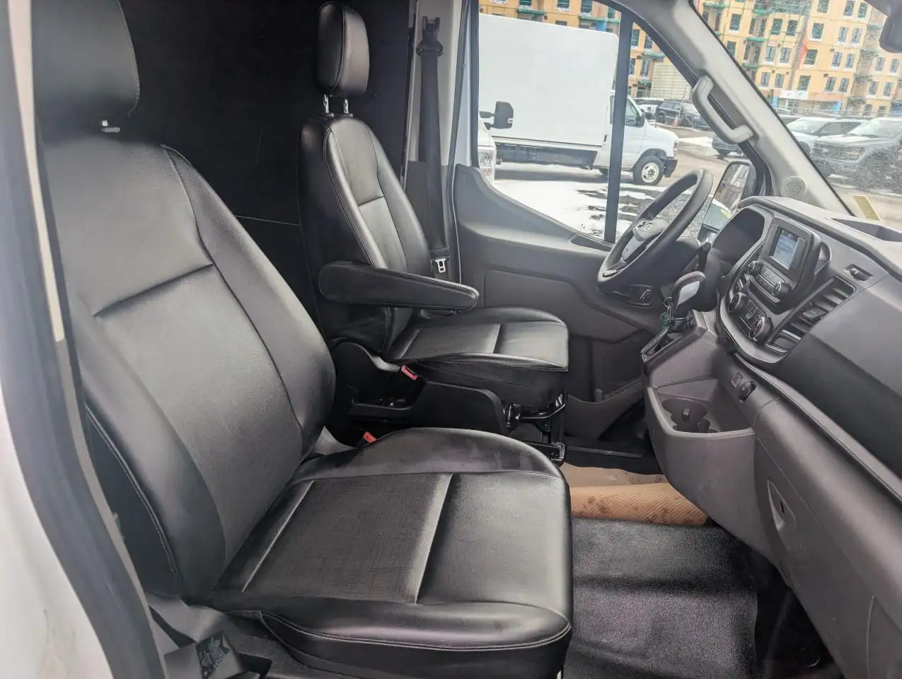 Ford Transit Cargo Van снимка Ford Transit Cargo Van