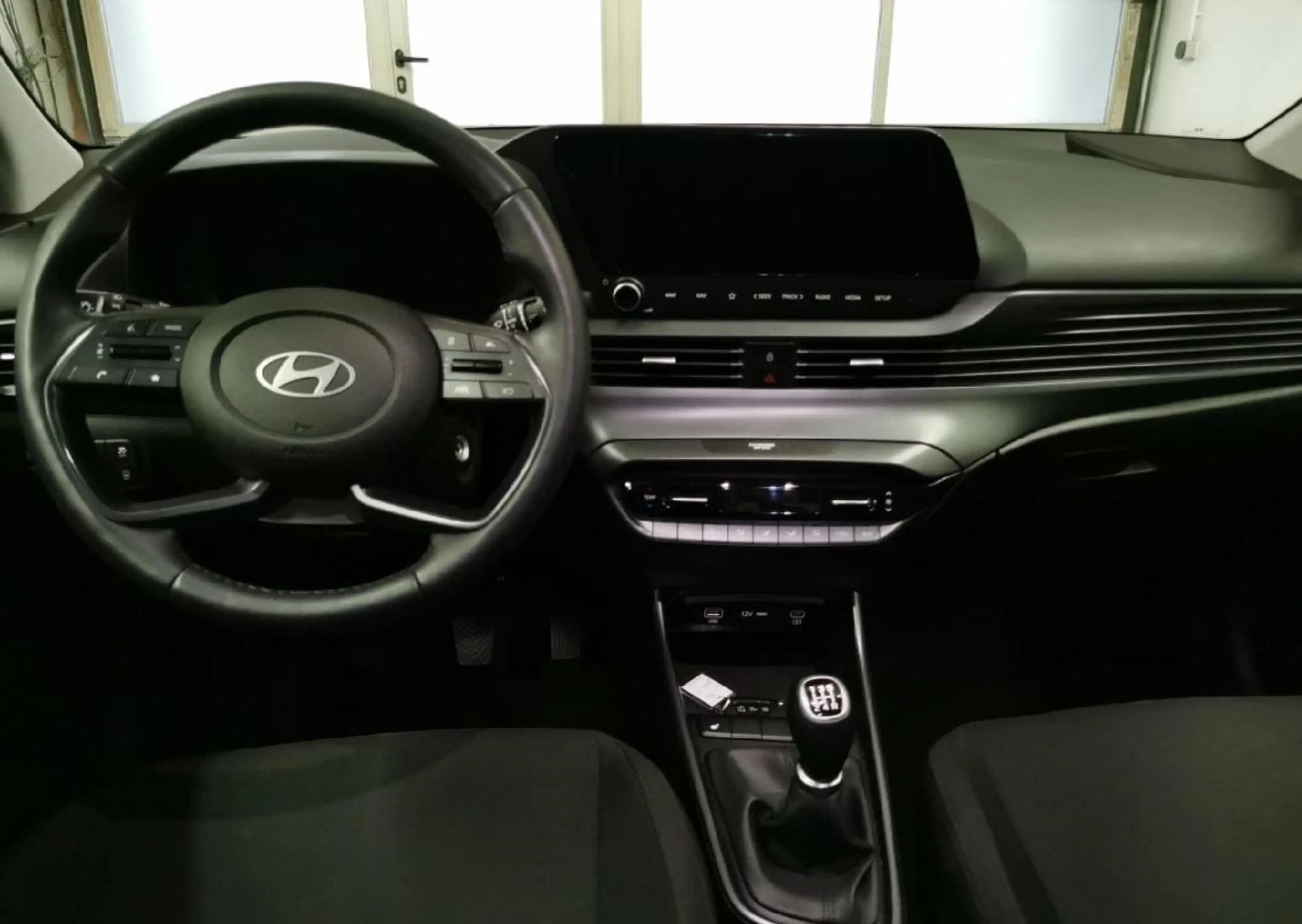 Hyundai i20 *Klimaaut.*LED*Sitzhzg*Lkrd.hzg*Navi*Alu* — photo 9