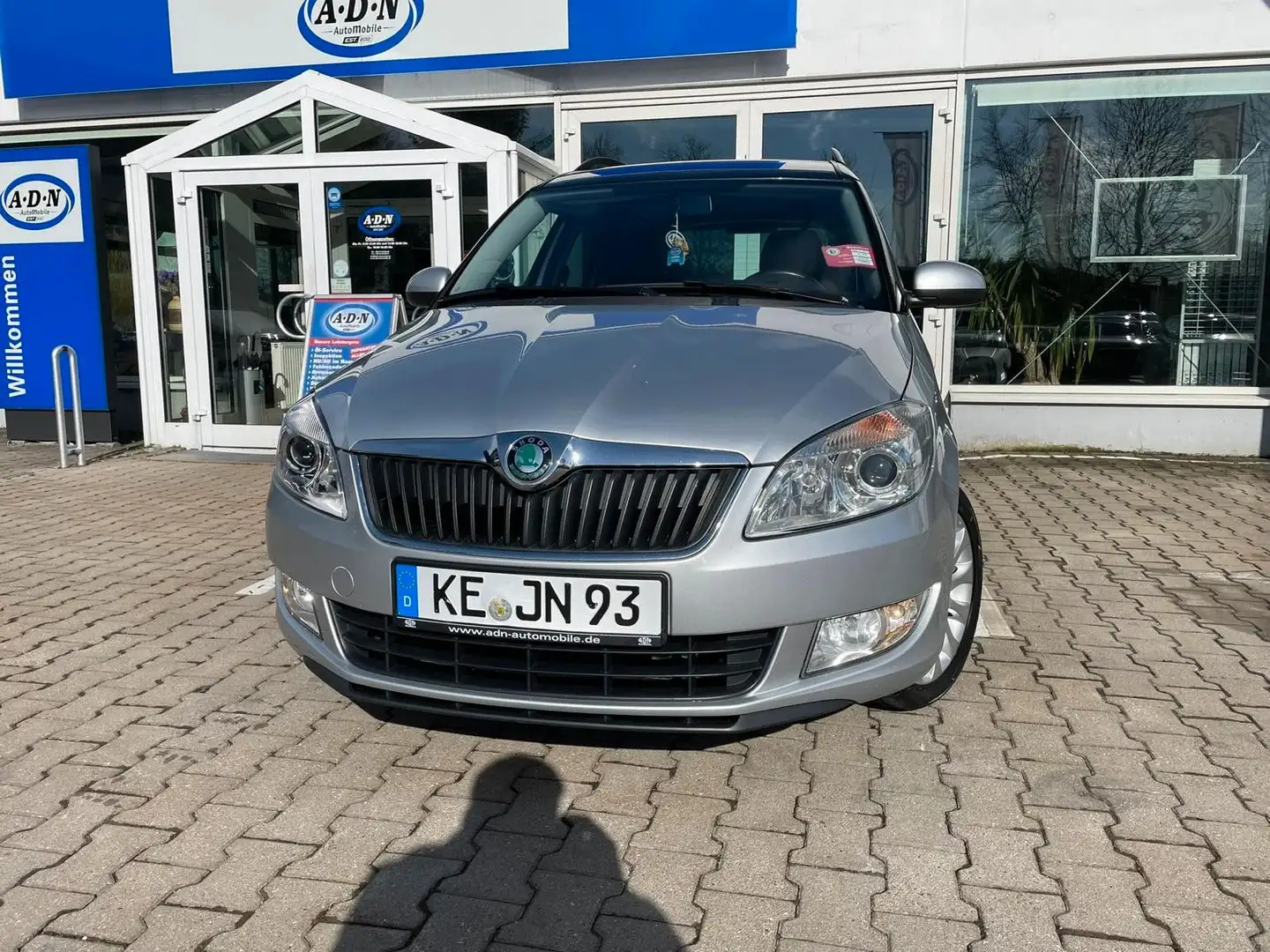 Skoda Roomster 1.2 TSI Ambition Plus Edition *TÜV NEU* Zilver - 1