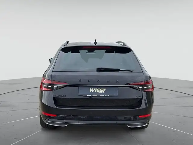 Skoda Superb view 7