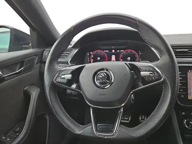 Skoda Superb view 13