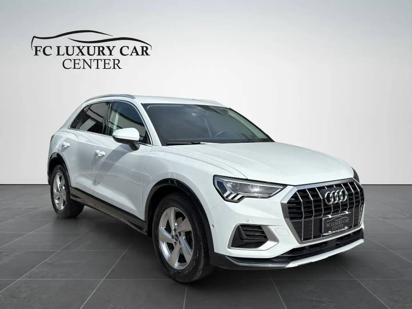 Audi Q3 2.0 150cv  Business Advanced s-tronic TUA A 527 ME Bianco - 1