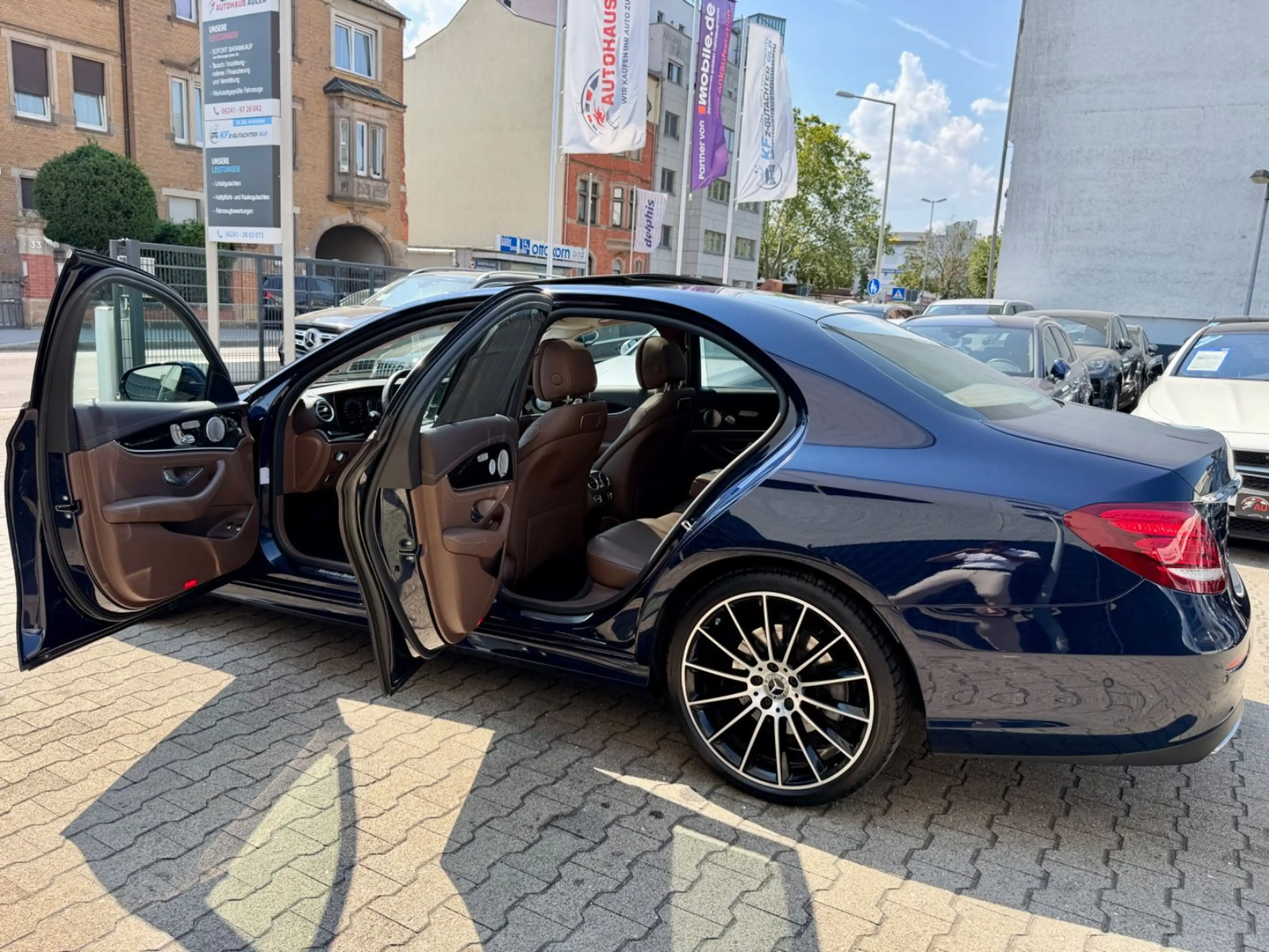 Mercedes-Benz E 400 d Lim 4M AMG-Line*PANO*MULTIBE*AHK*HUD*360° — photo 8