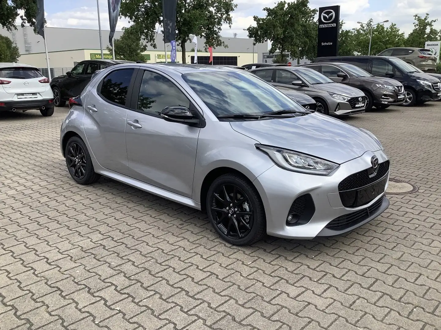 Mazda 2 Hybrid 1.5L Hybrid VVT-i 116 Homura Silber - 1