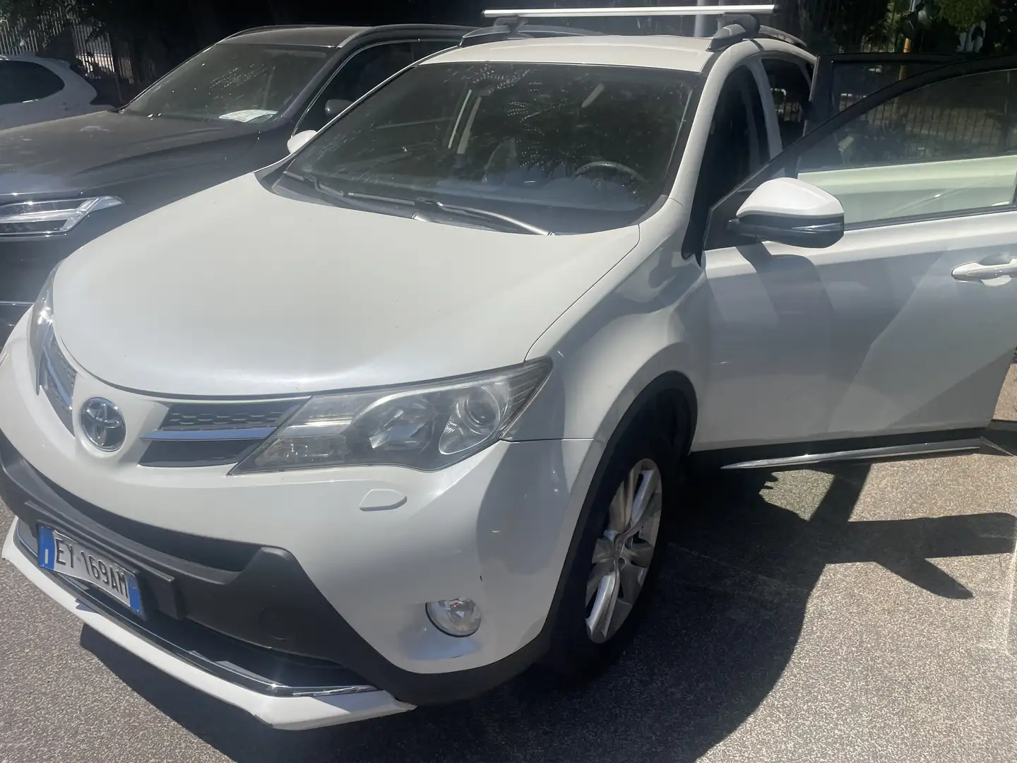 Toyota RAV 4 Rav4 2.0 d-4d Lounge 4wd 124cv mt WHITE EDITION - 1