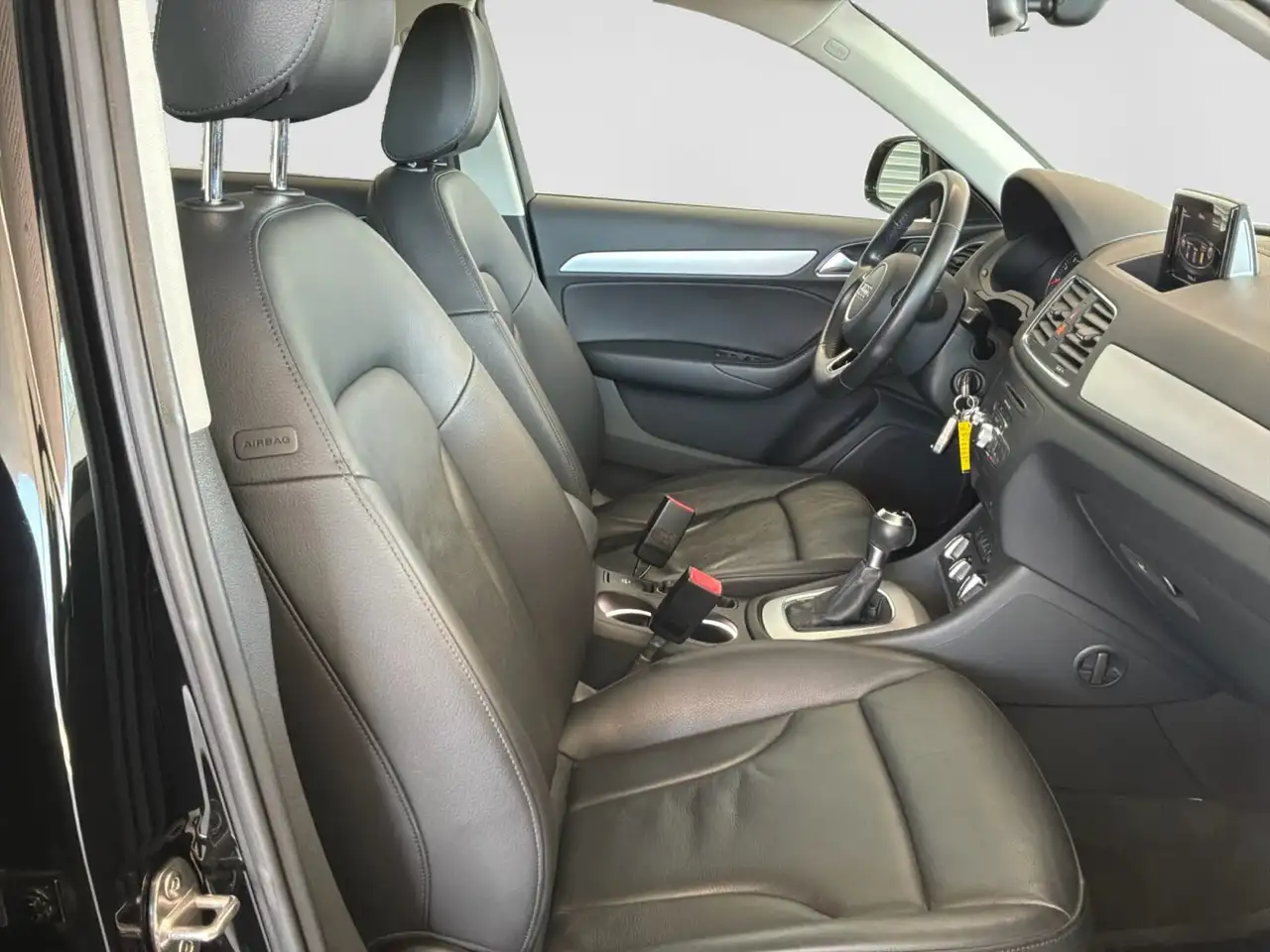 Audi Q3 снимка Audi Q3