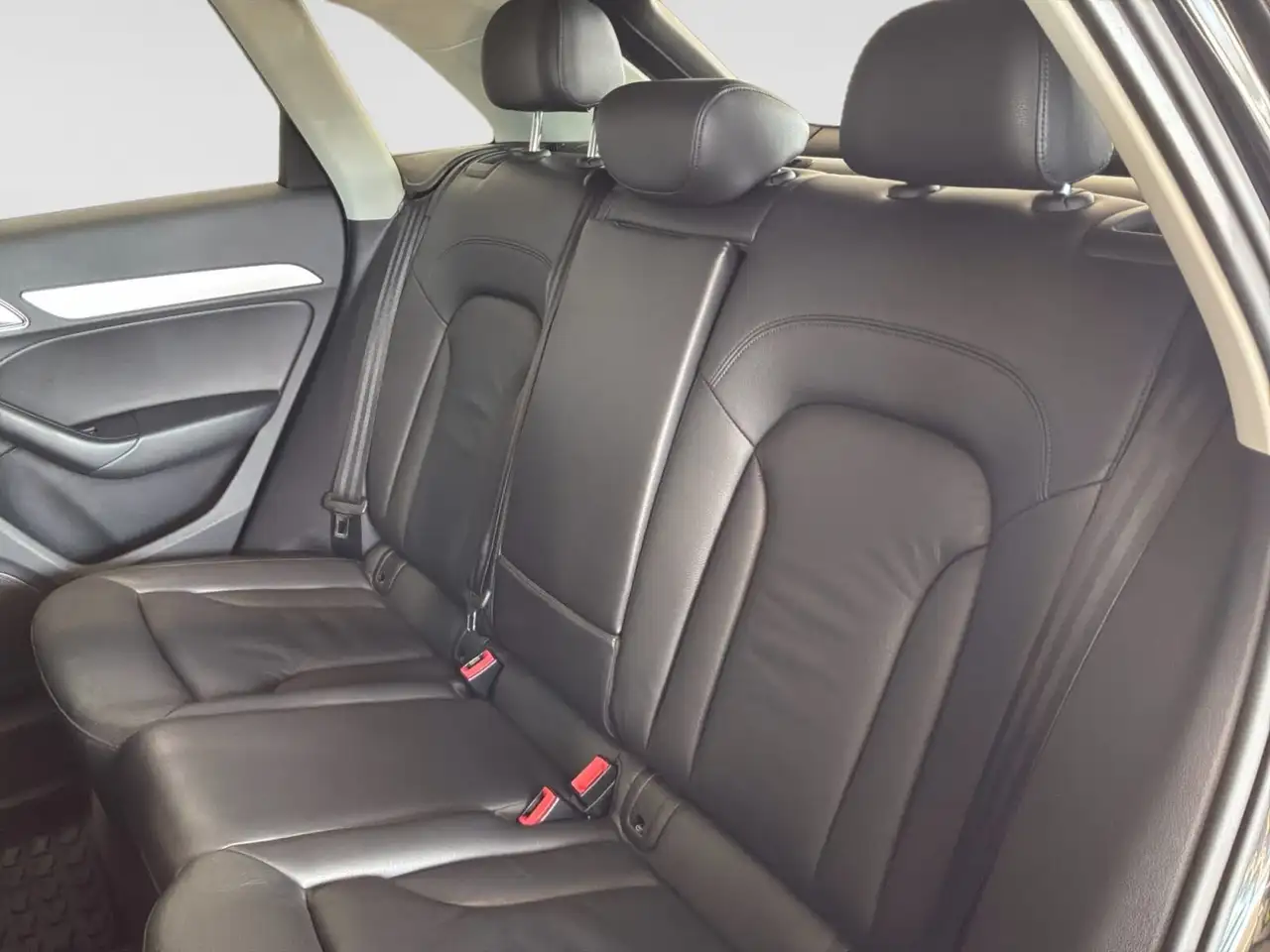Audi Q3 снимка Audi Q3