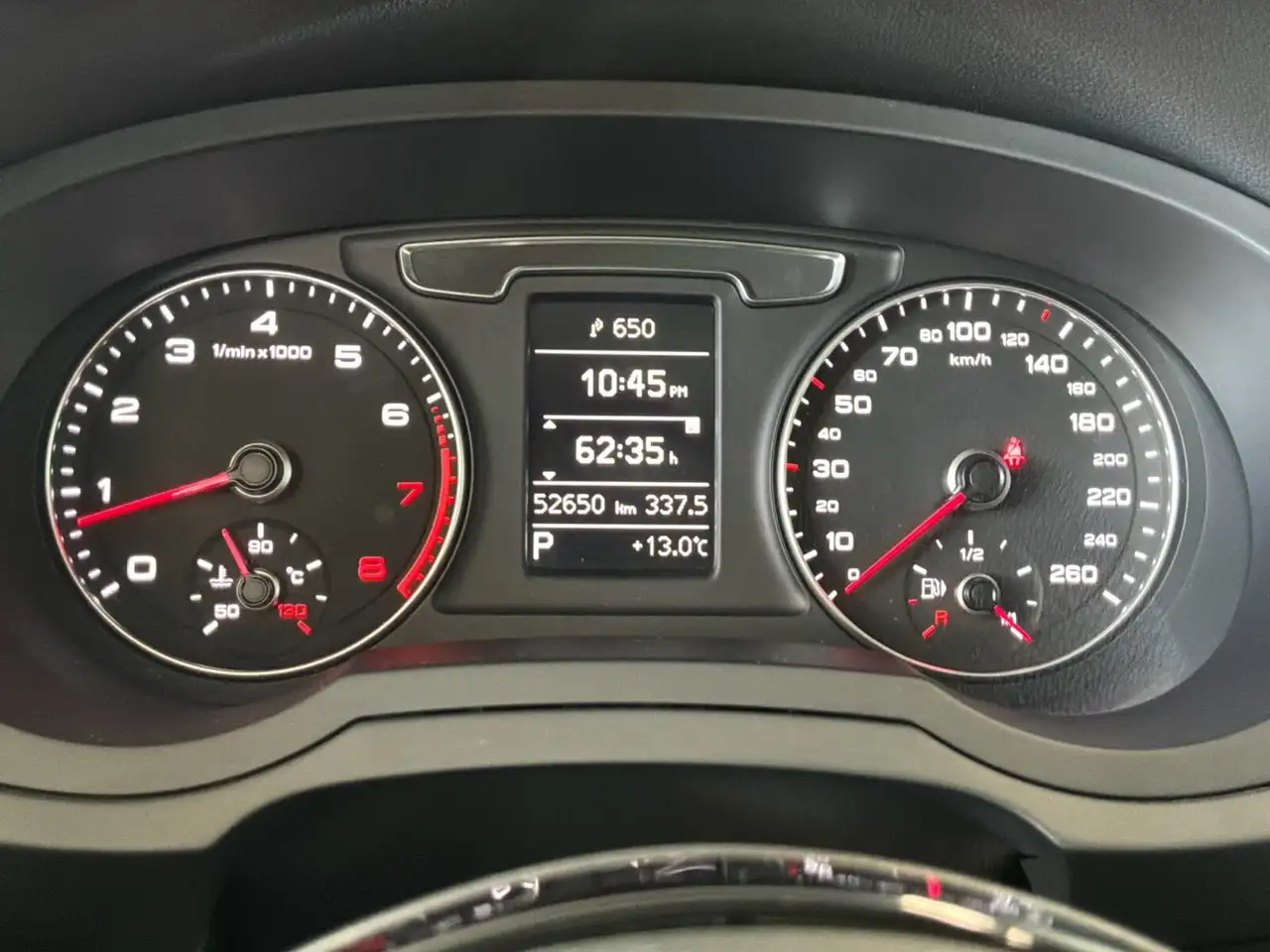 Audi Q3 снимка Audi Q3