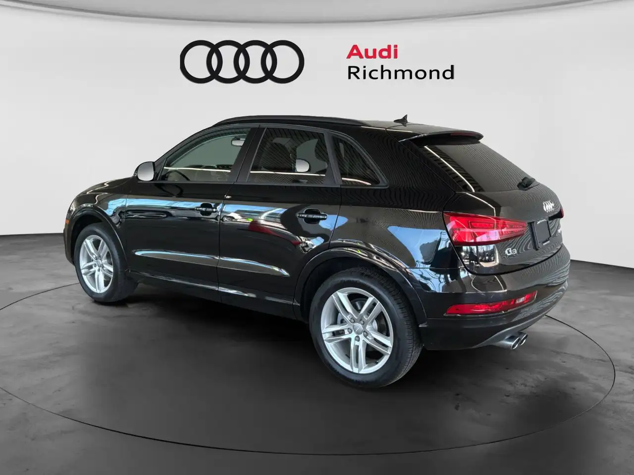 Audi Q3 снимка Audi Q3