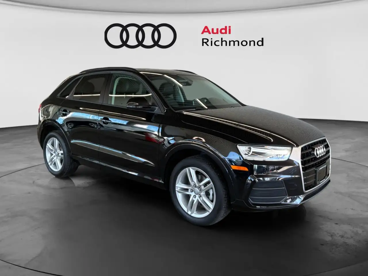 Audi Q3 снимка Audi Q3