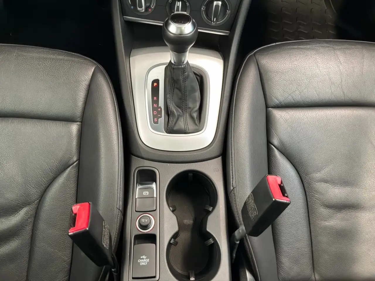 Audi Q3 снимка Audi Q3