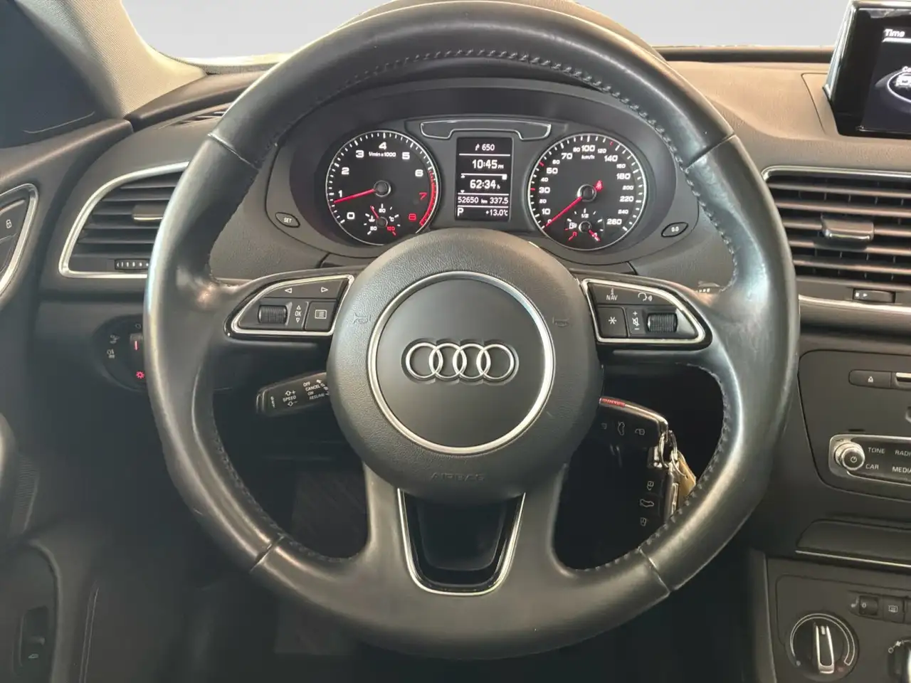 Audi Q3 снимка Audi Q3