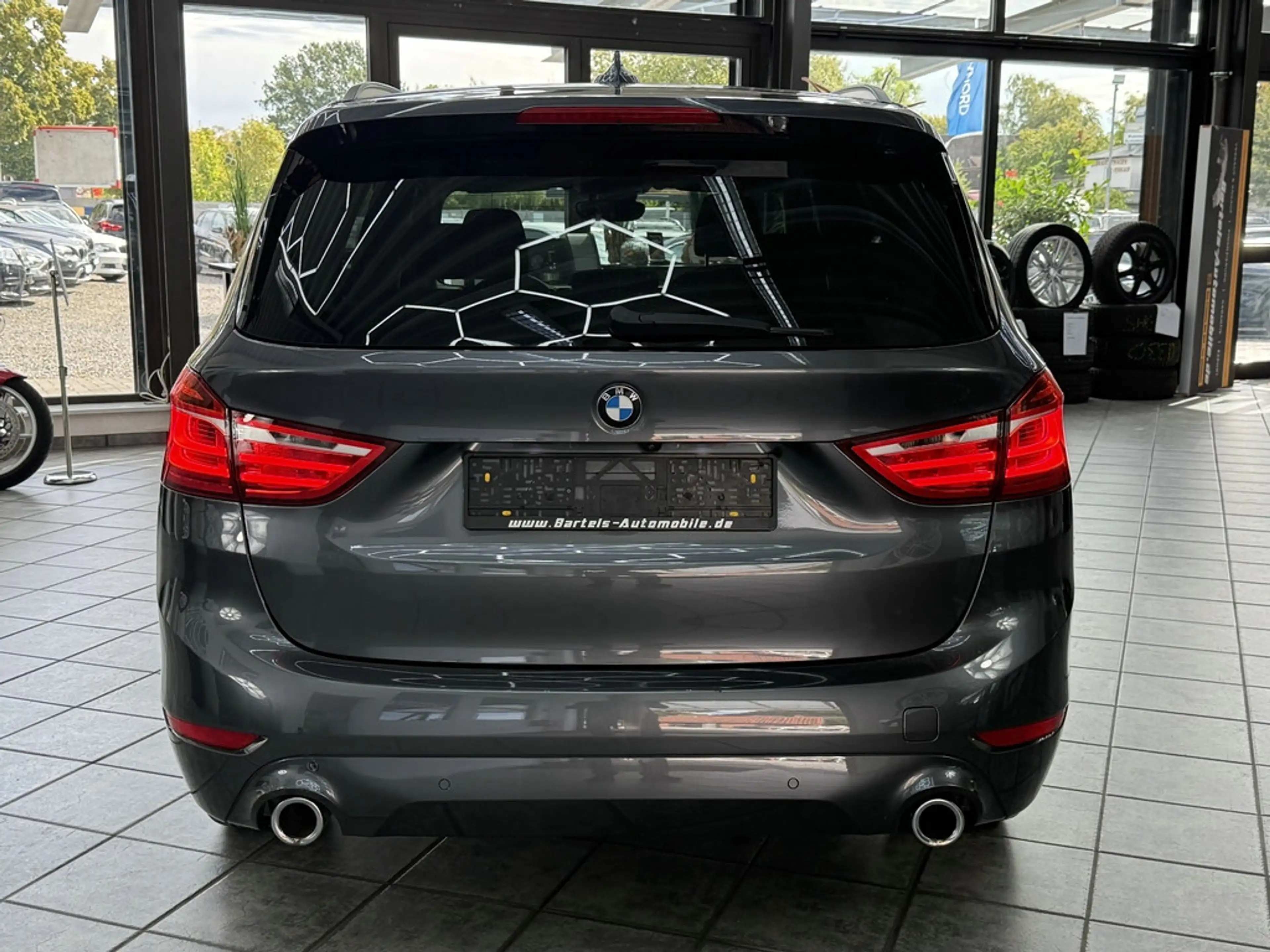 BMW 220 dA xDrive Advantage, 7-Sitzer — photo 9